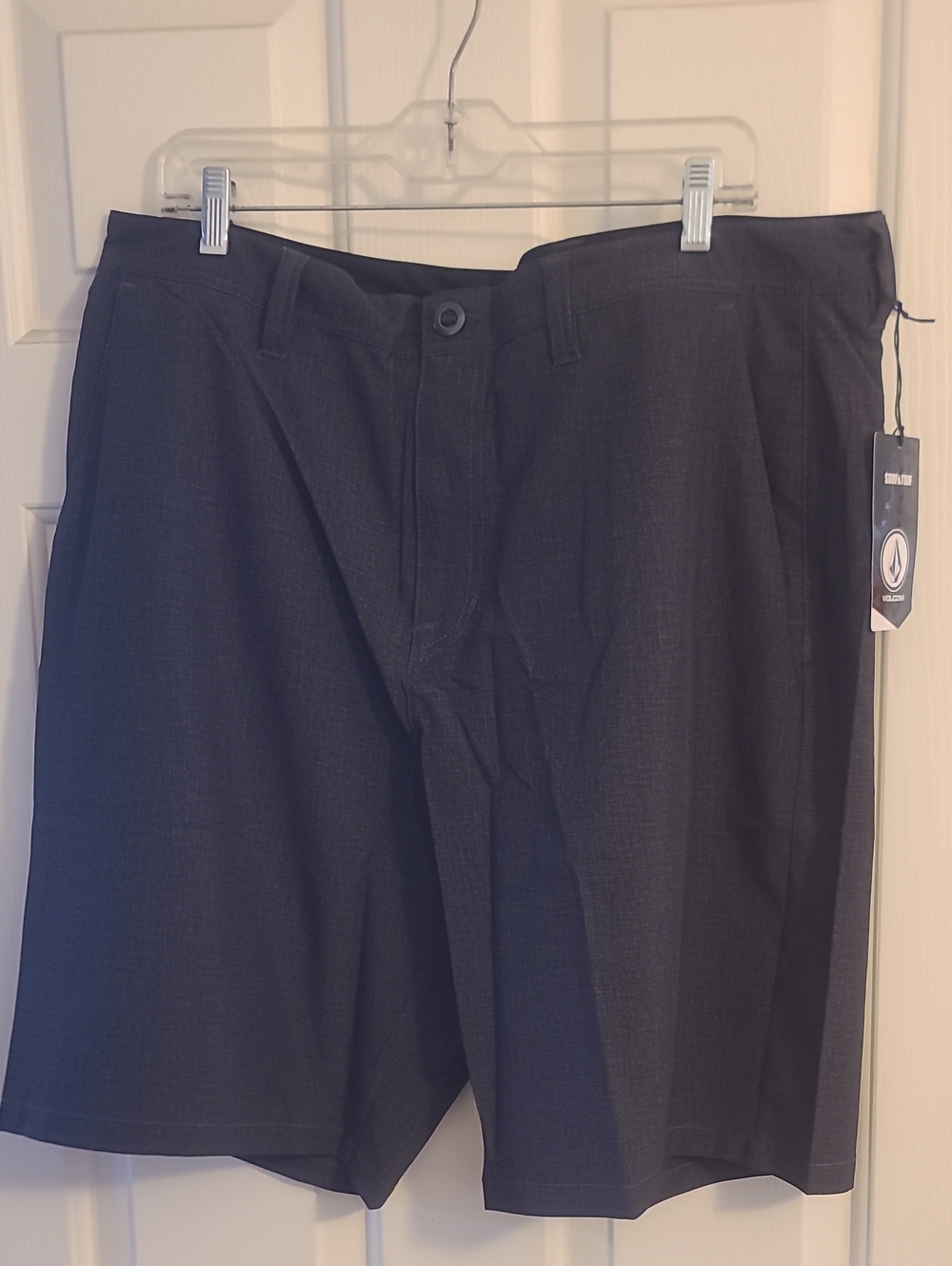 Volcom Men's Charcoal Gray Flat-Front Hybrid Shorts